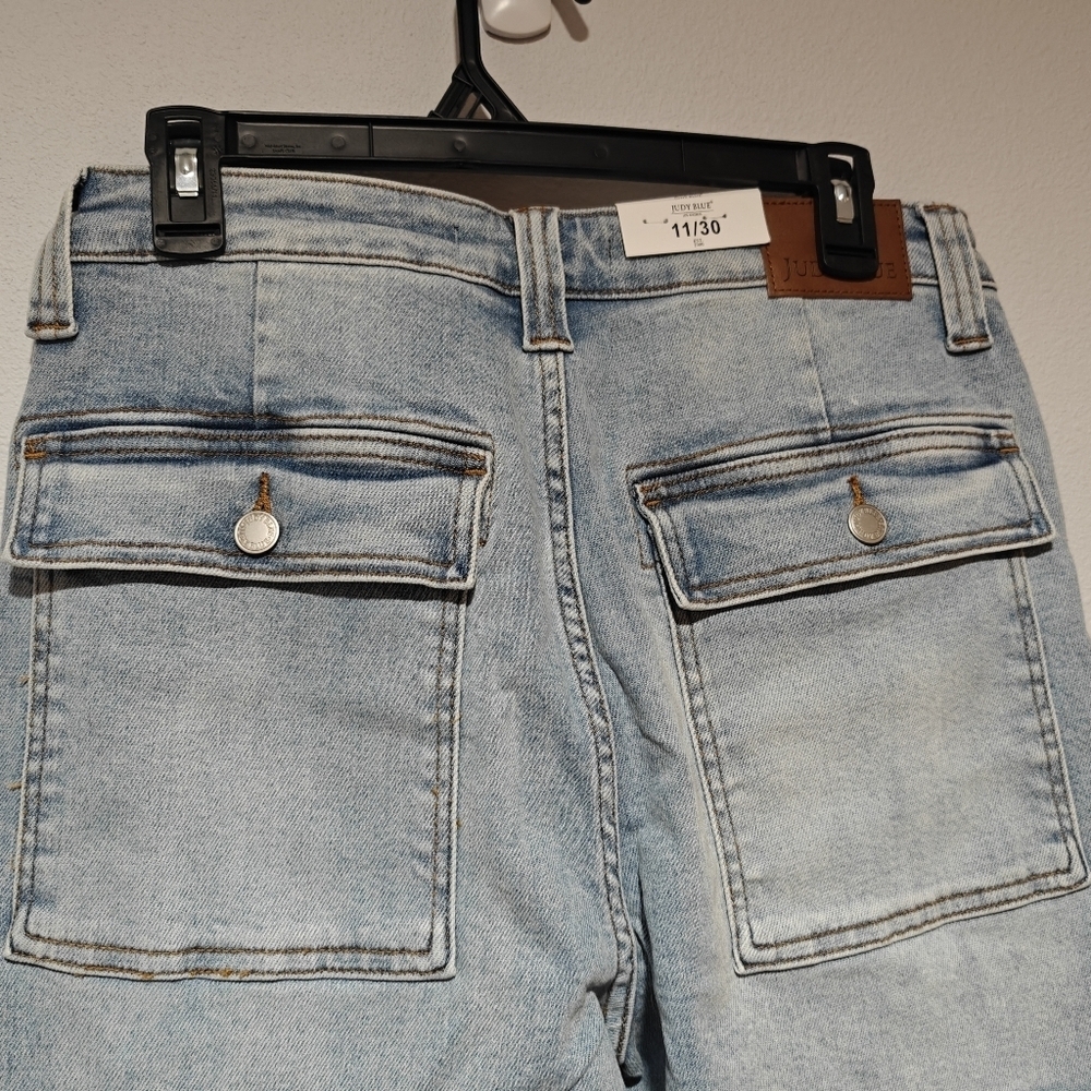 NWT Judy Blue Wide Leg Cargo Jeans Size 11 / 30 High Waisted Light Wash - Picture 6 of 9